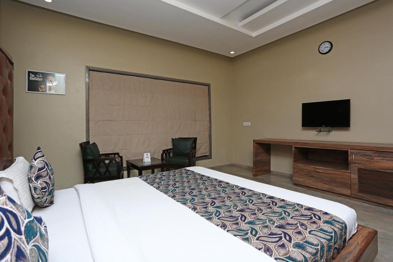 Townhouse 900 Hotel Surya Palace Bhilai Ngoại thất bức ảnh