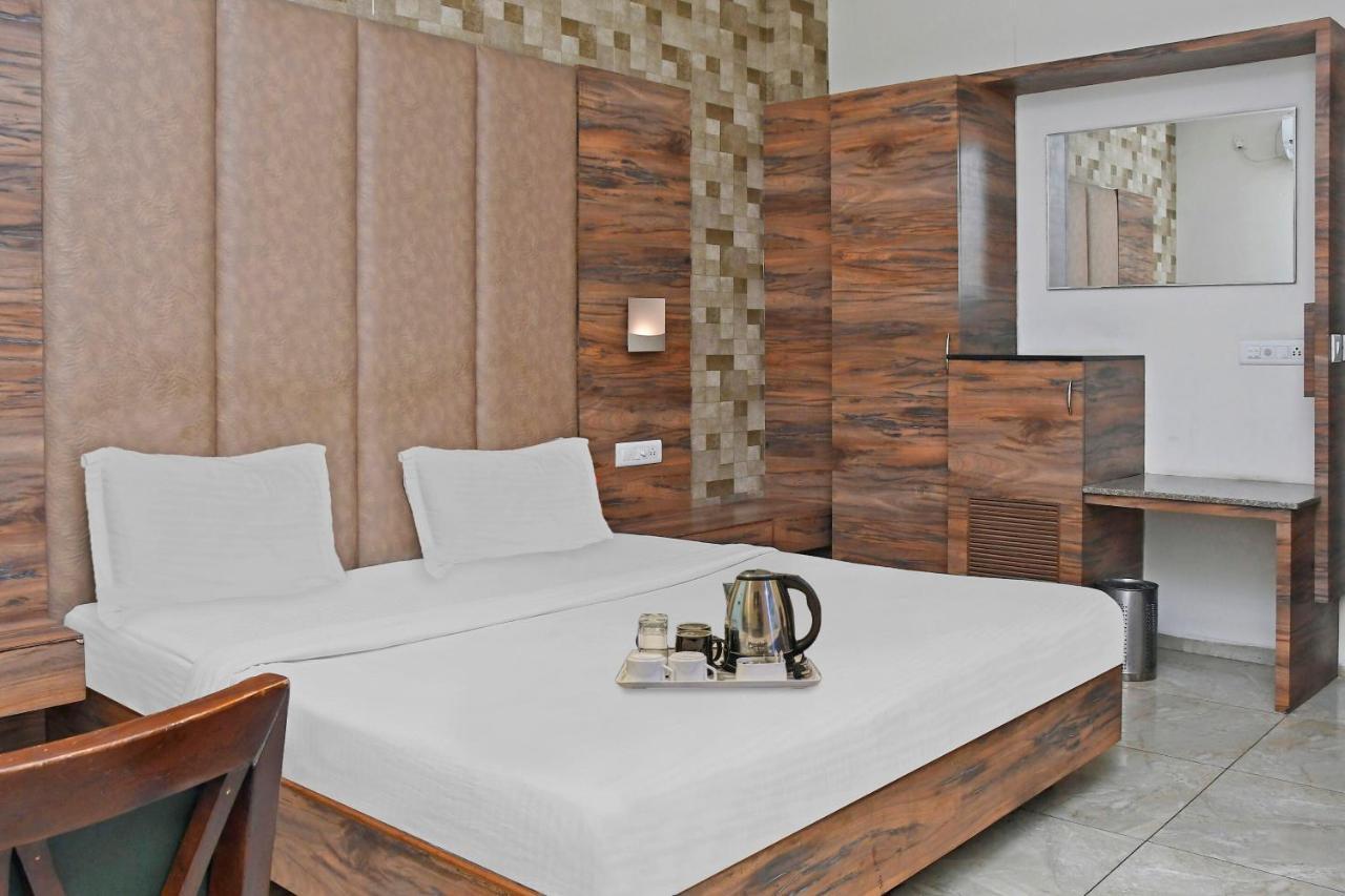 Townhouse 900 Hotel Surya Palace Bhilai Ngoại thất bức ảnh
